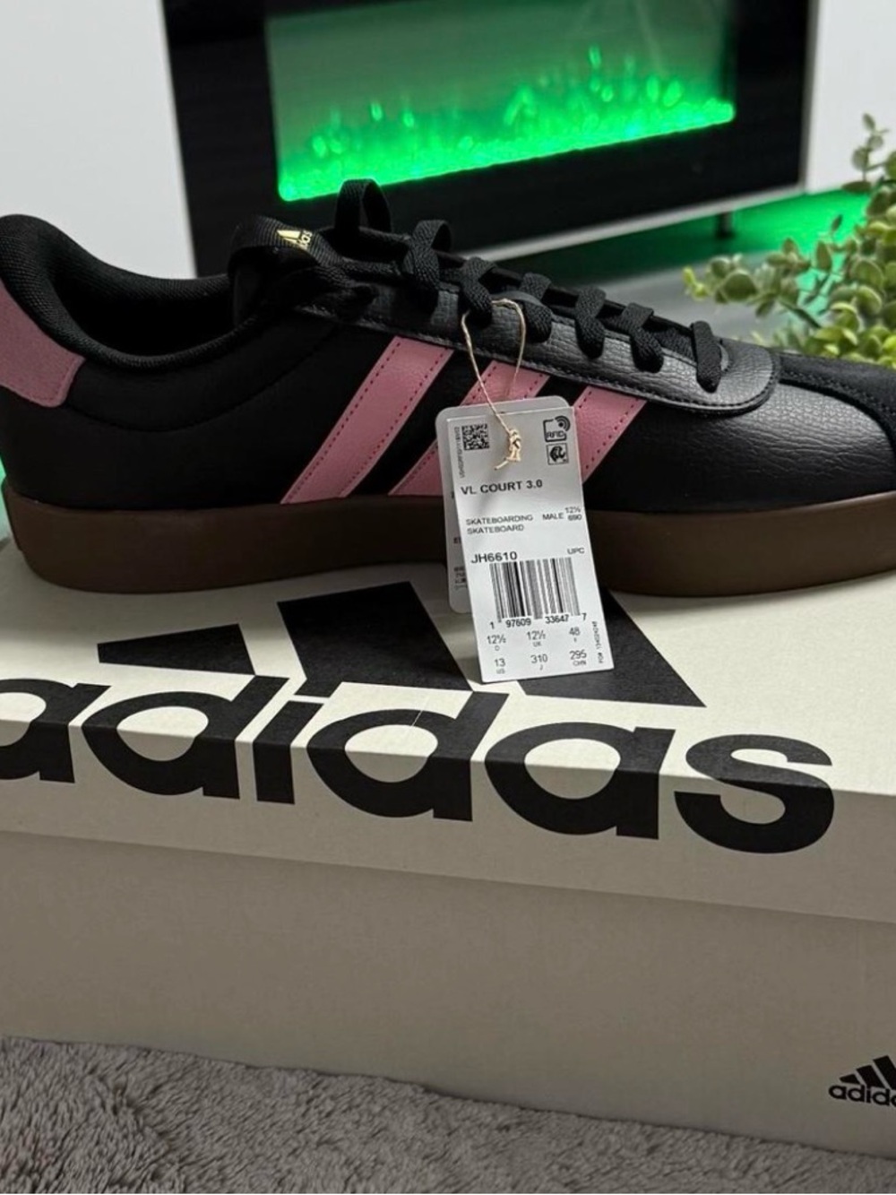 Adidas VL Court 3.0 Skateboard Shoes - Black/Pink/Gum - Men's Size 13 (JH6610) - Picture 2 of 4
